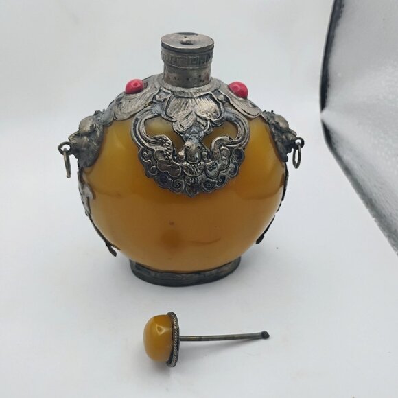 Antique Chinese Tibetan Fat Yellow Beeswax Perfume Snuff Bottle w/Stopper - Picture 4 of 11